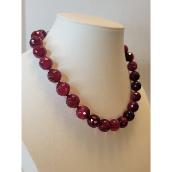 Natural Stone Faceted Red Agate Bead Necklace W/ Magnetic Rhinestone Clasp - Picture 2 of 9